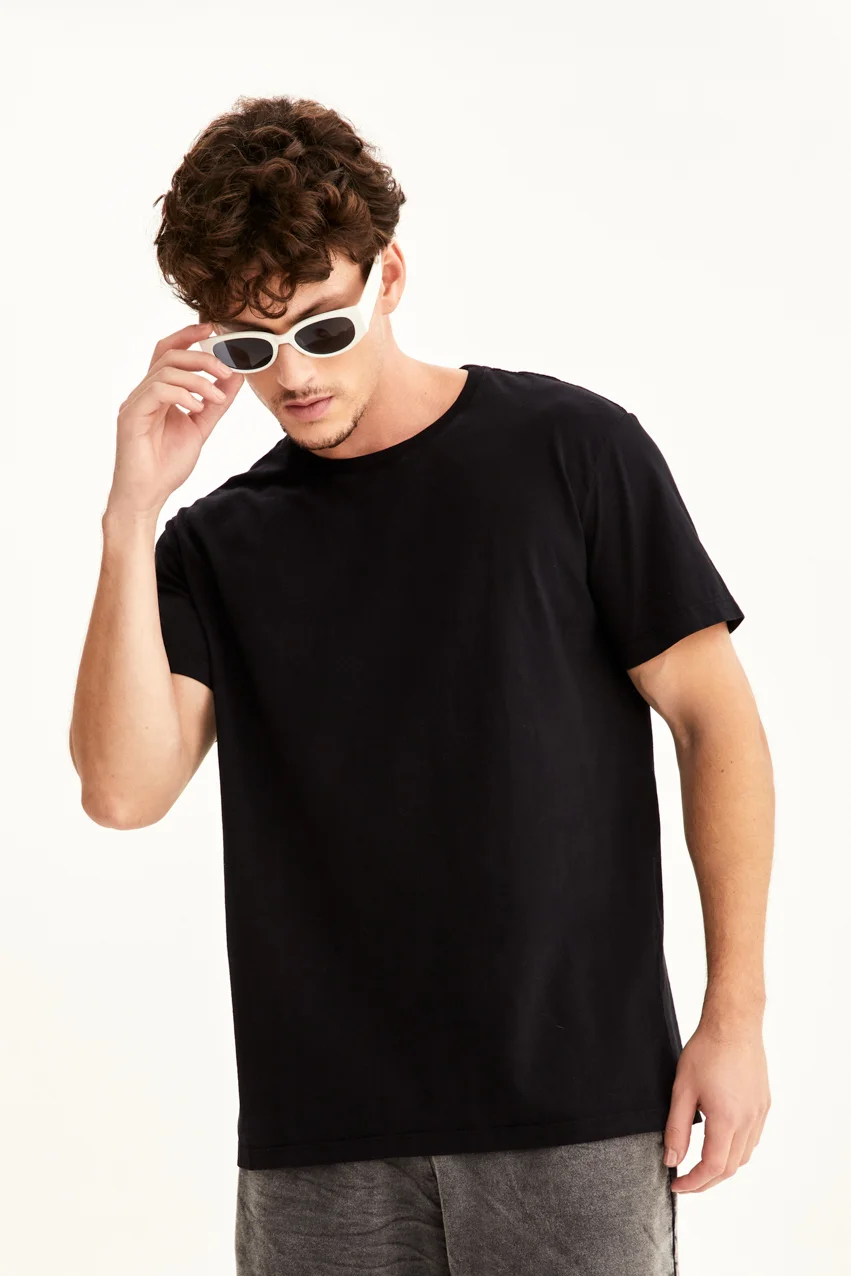 Camiseta Lisa de Algodão Sustentável Premium Masculina